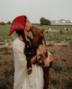 Dila ince / KÖY GÜZELİ / 4. Bölüm (Karakterler dahil)