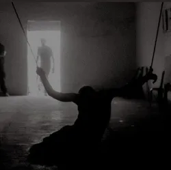 Döne Gül Elmas / Tutsak (Kader Borcu) / 6. BÖLÜM: KAN ŞARABI