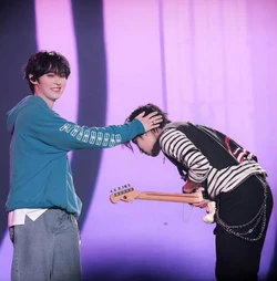 Peçeteyiyenhyunjininyenmekborusu / Konserine ... Minsung / Konser günü