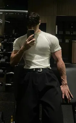 İlayda / Yayıncı mi ne / 1. Bölüm