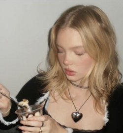 KAZANINZEDESİ / Alisa gerçek ailem / 25. Bölüm