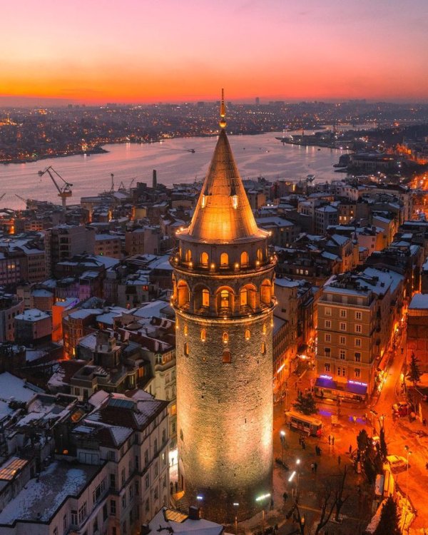 Dolunay / SON İKİ / 15- Galata Kulesi Efsanesi