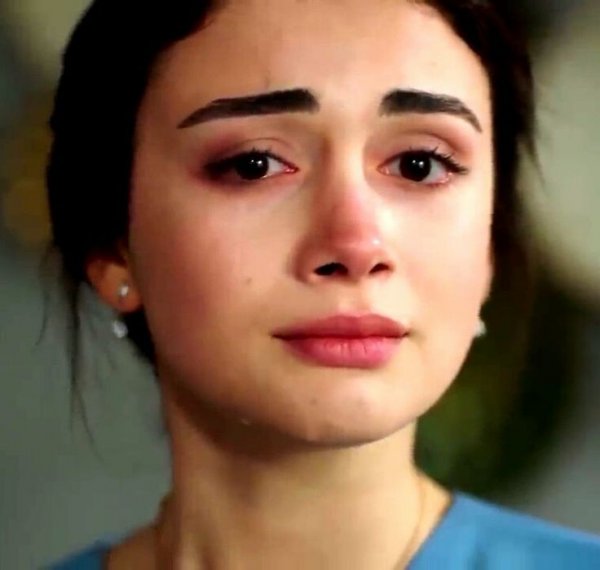 Büşra Sıla Duman / UĞUR / Sarsılan güven