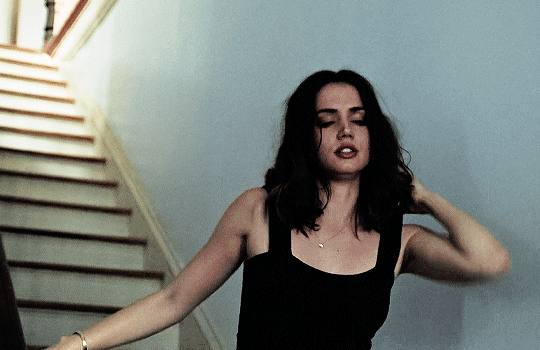 Deniz / TALEBE AŞKI ZOR / 14. BÖLÜM: SÜRPRİZ DOĞUM GÜNÜ