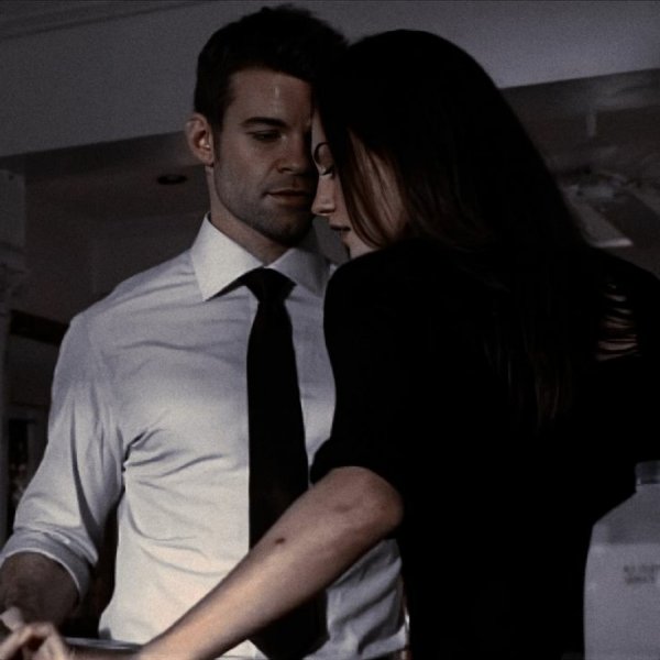 Deniz / KARIŞIK NUMARALAR/YARI TEXTING / 24. BÖLÜM: Temas