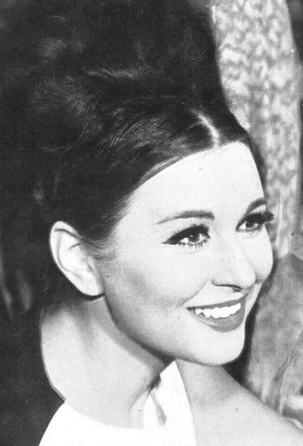 Yılmaz Örmeci / Her Limanda Bir Sevgili / 16. Bölüm: Beyrutlu Layla