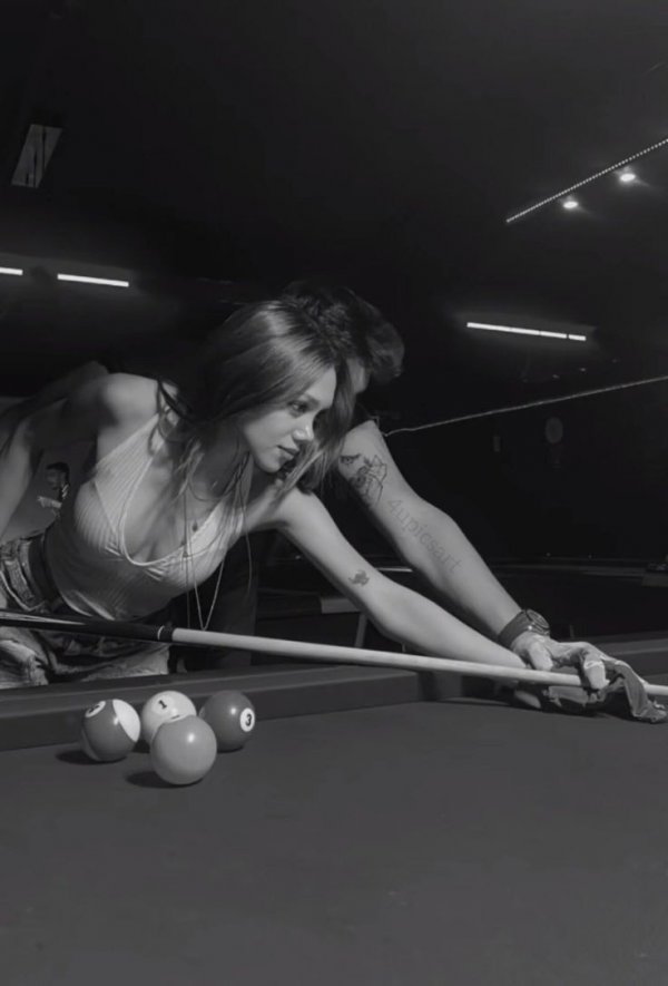 Melis / Abimin arkaşı benim sevgilim / 4. Bölüm