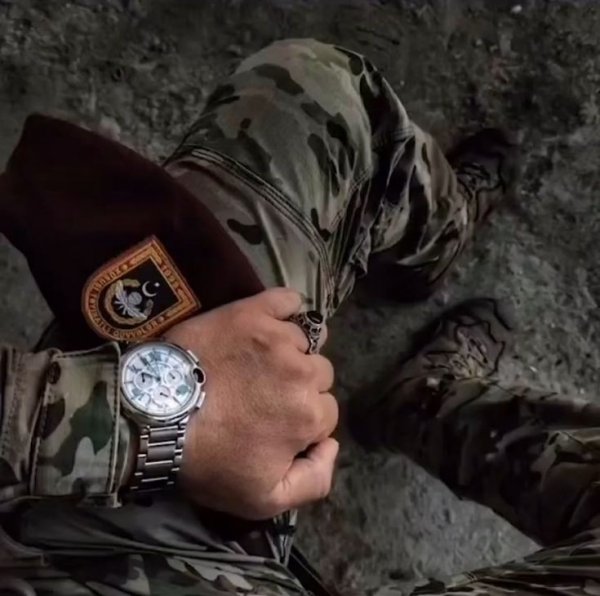 Beyza Yıldırım / YÜZBAŞININ PORTRESİ (FİNAL OLDU) (DÜZENLENMEDE) / Hain Pusu