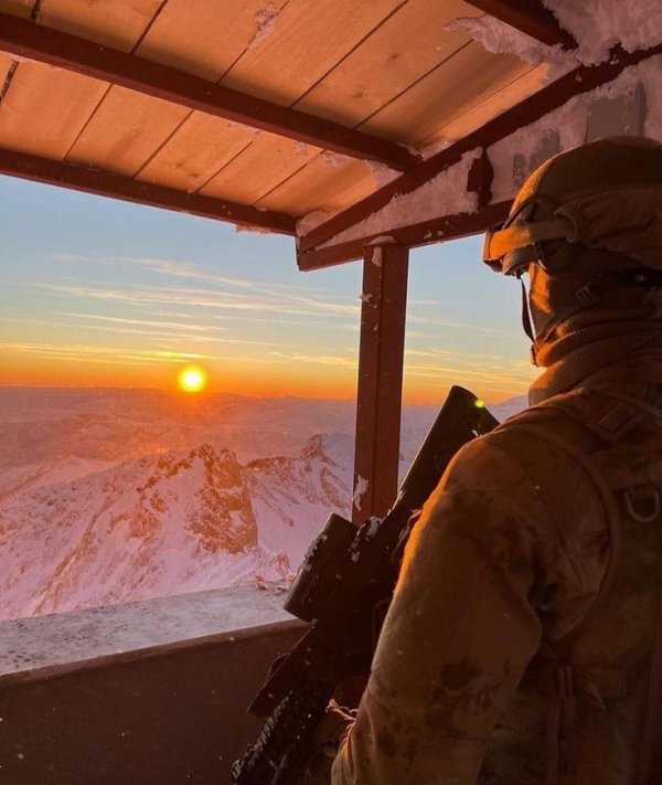 Meryem İspir / ~★Ölümle Yaşam Arası★~(Tekrar düzeltiliyor!!) / BÖLÜM 18-ANILAR