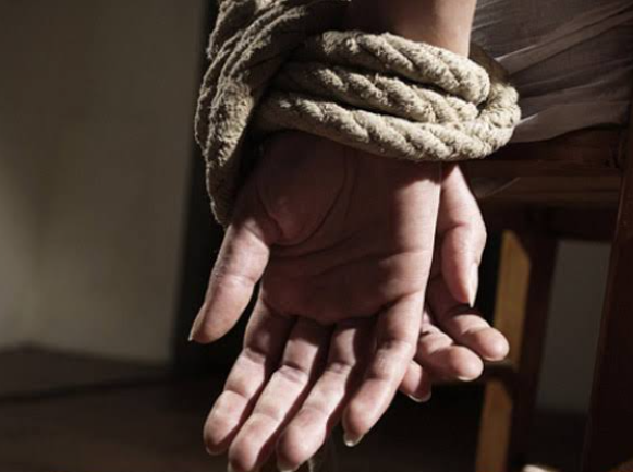 Loria Buzperisi / Zamanın Sonu / 12. Bölüm