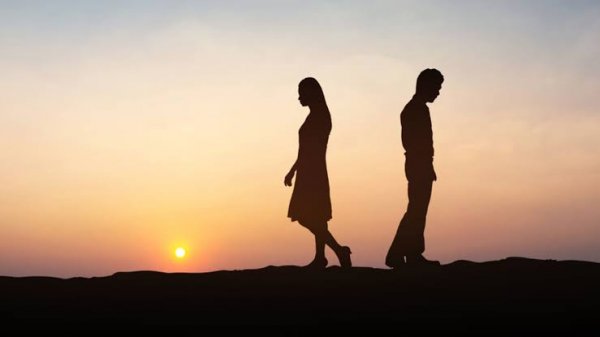 Nazlı Kerçin / AŞK SENİN GÜLÜŞÜNDE SAKLI. / ❤