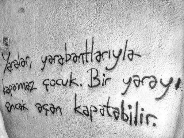 selin özgen / KIYAMADIKLARIMIZ / •••Kapanmayan yaralar