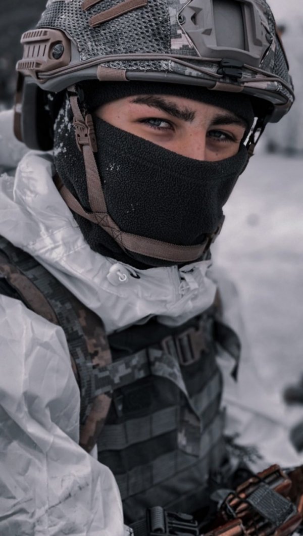 Birazcıkyazar / Komutan / Gitme!