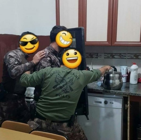 Birazcıkyazar / KOMUTAN KIZI (1. KİTAP) / 1.Bölüm