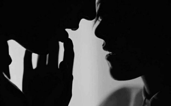 Arzu Türkgargar / Günah Keçi̇si̇ Seri̇si̇ -I / Bölüm 10 - Beni Seviyor Musun?