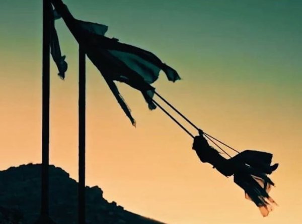 Alev / İlk Görüşte Aşk 
Cinayetin Bedeli Berdel / Geçmişin Yaraları