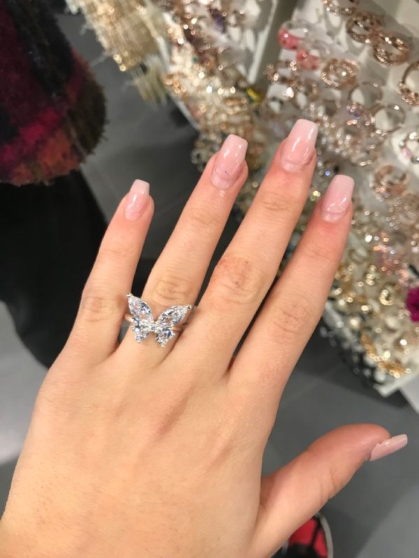 Yağmur Özcan / NOVA (Gönülden Kaybolan Yıldız) / İhra Nova Zadeoğlu Mirhanoğlu