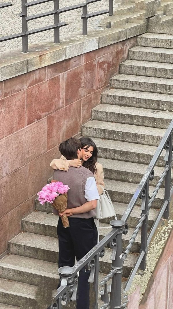 Satürn`ün Halkası / Zamanın İzleri / Gri bulutlar