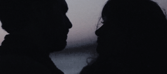 Nil / Kelebek Ve Mum / 1. Bölüm