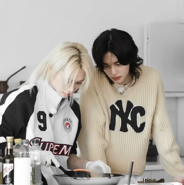 Hanstaylix / ~İki çete arasında~hyunlix☘︎ / ~4~güvenmeli miydim?