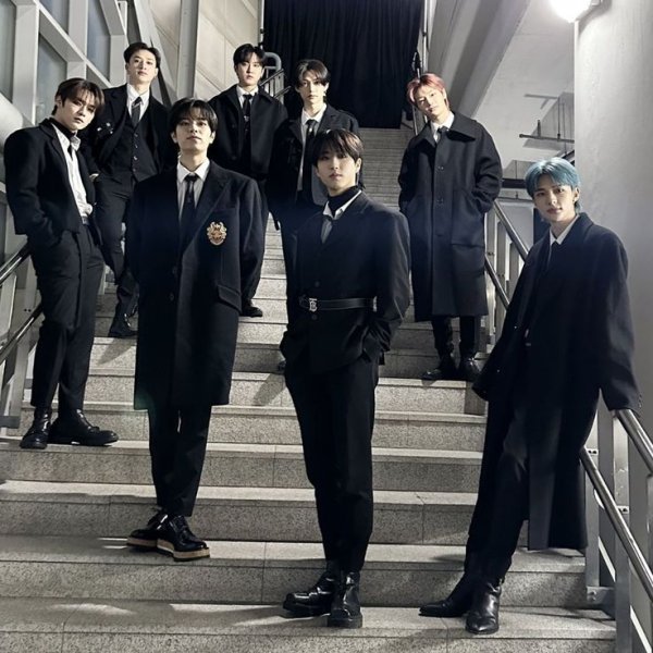 Hanstaylix / ~İki çete arasında~hyunlix☘︎ / ~9~ kıvılcım ve sır