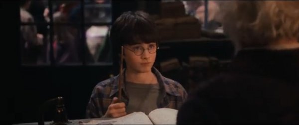 Hermione Granger / Harry Potter ~Başka Bir Evrende~ / 2. Bölüm: Asasız Büyü