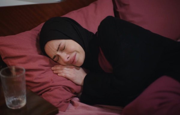 Şeymanur / Uçurumlar İçinde / Ve