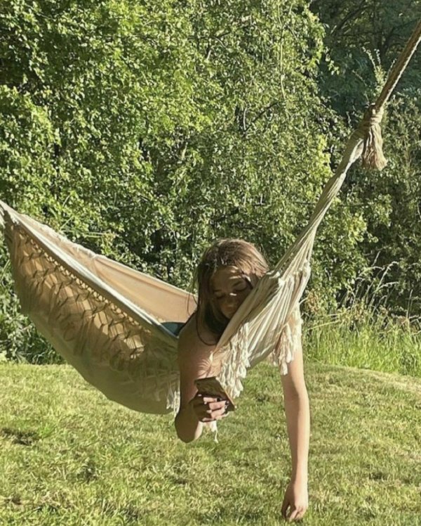 selenay demir / Eskiden Yaz / Neredeyse İtiraf