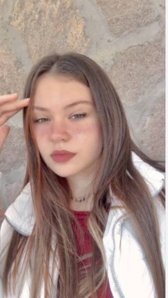 Melis / Kralın sağ kolu / Elena