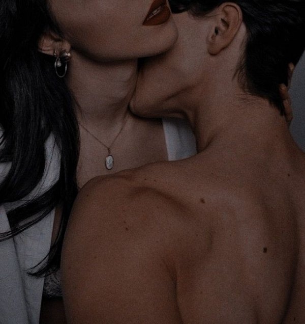 Queen 👑 / Sır / Av Günü ⛓