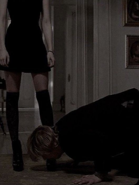 Efil / Alevli bakışlar / 12
Taklitler aslını yüceltir