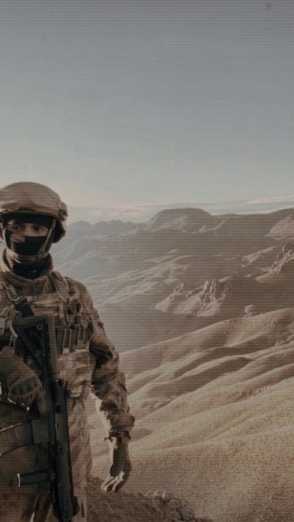 Mizginsain98 / Hilal (Güçlü Kadınlar Serisi) / -15-