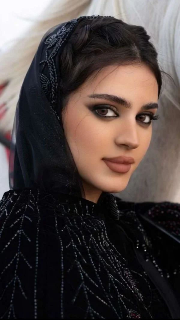 Emine Çiftçioğlu / Esmer Güzeli / 7. Bölüm