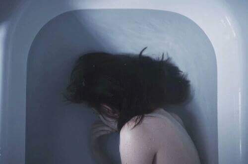 uykuluHatun / HIRÇIN MAVİ / 28.Bölüm