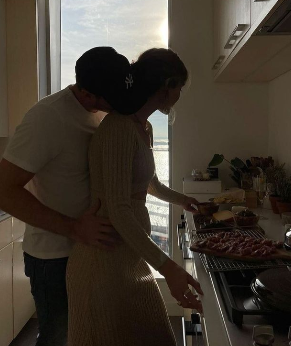 Tubika / GÖRÜCÜ GELSEK Mİ ( SARE ) / 45. Bölüm