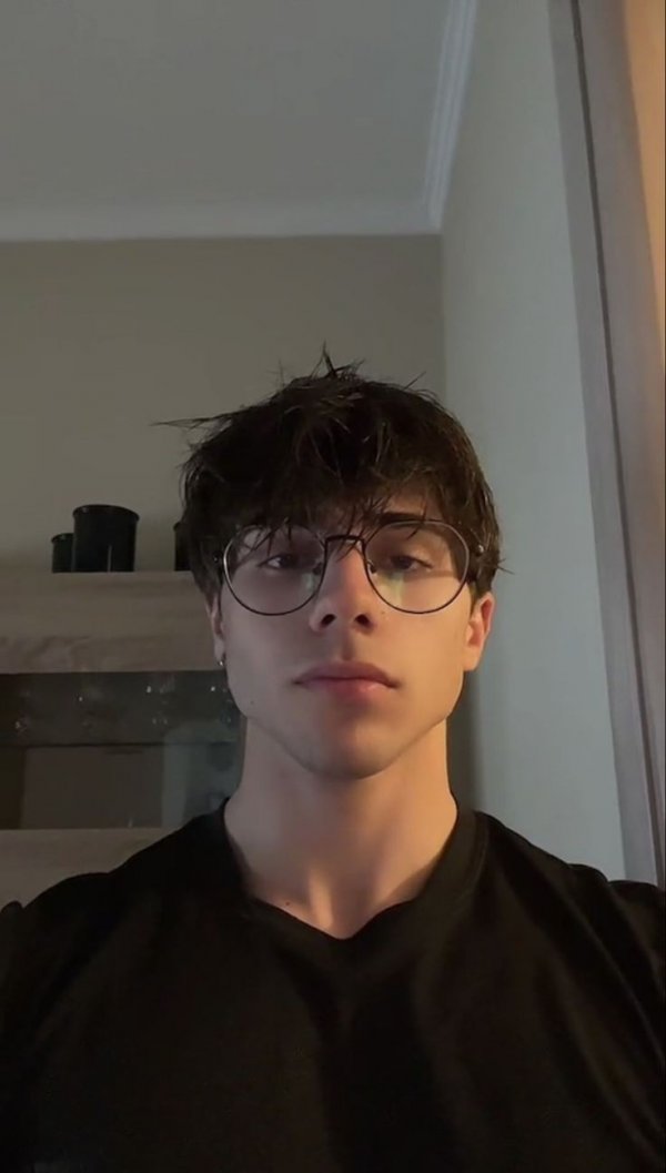 Buse Nur Kartal / Ege| Erkek Lisesi / 2.Bölüm: Taşkınlıklar ve Kızlar